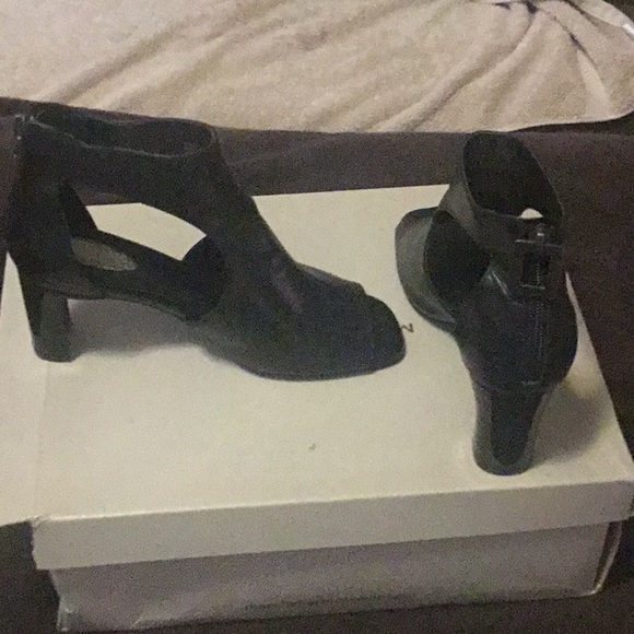 COM SENS - Picture 2 of 2